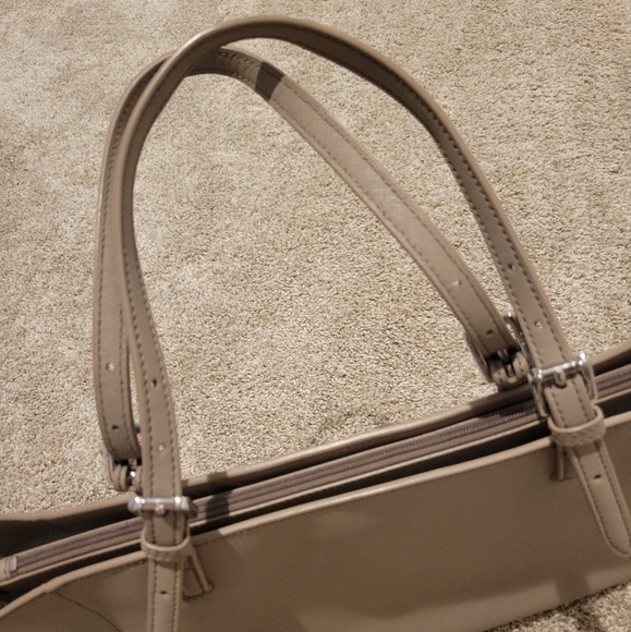 Tory Burch York Buckle Tote - Picture 9 of 16